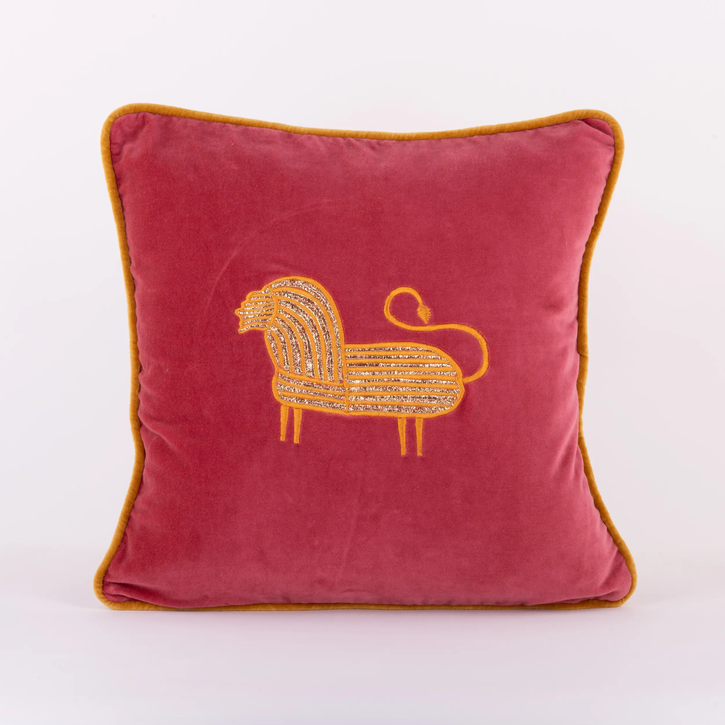 les-ottomans-ebc10-kissenbezug-samt-bestickt image 1