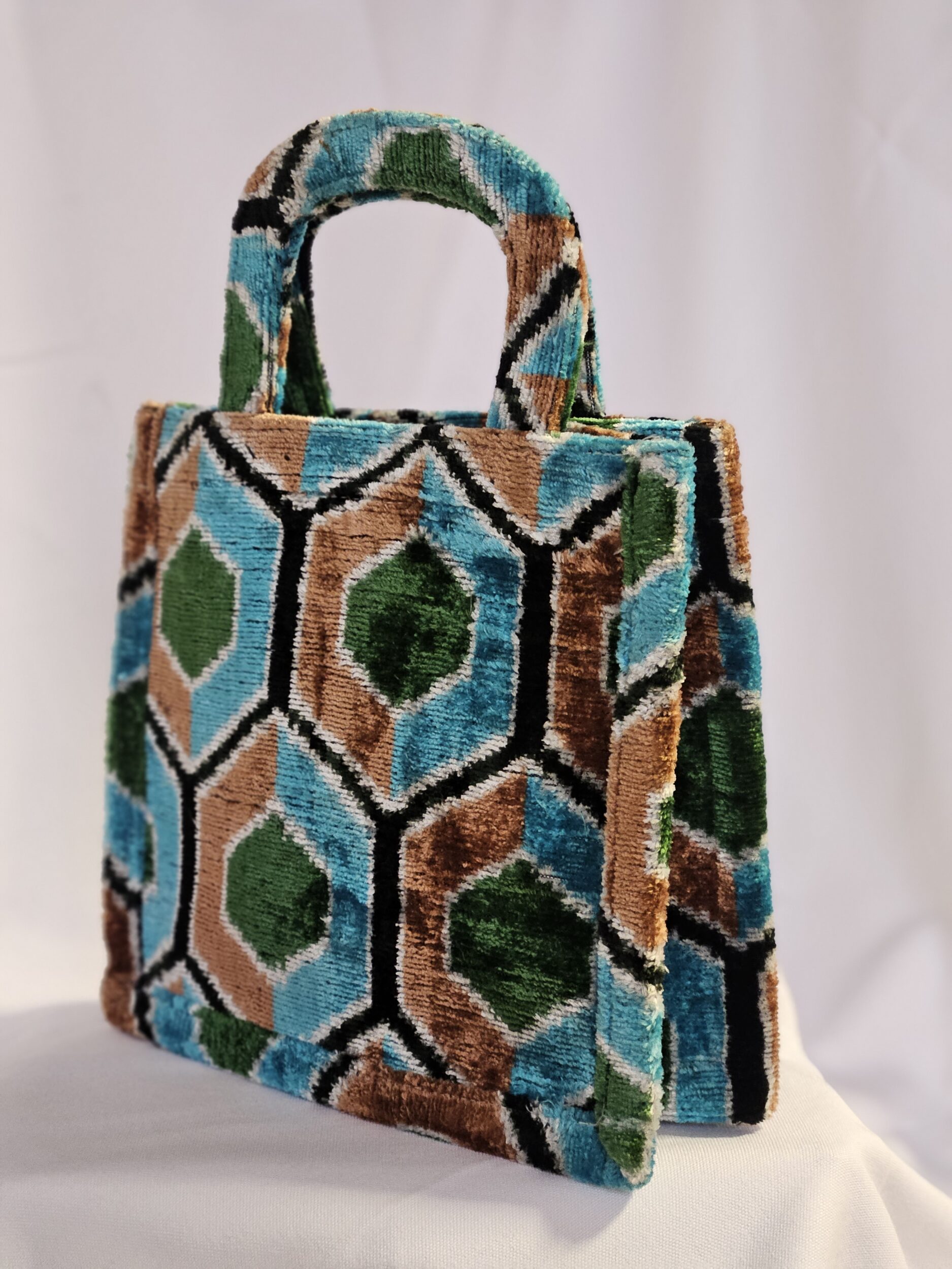 les-ottomans-tote-piccola-14-tasche-seidensamt-ikat image 2