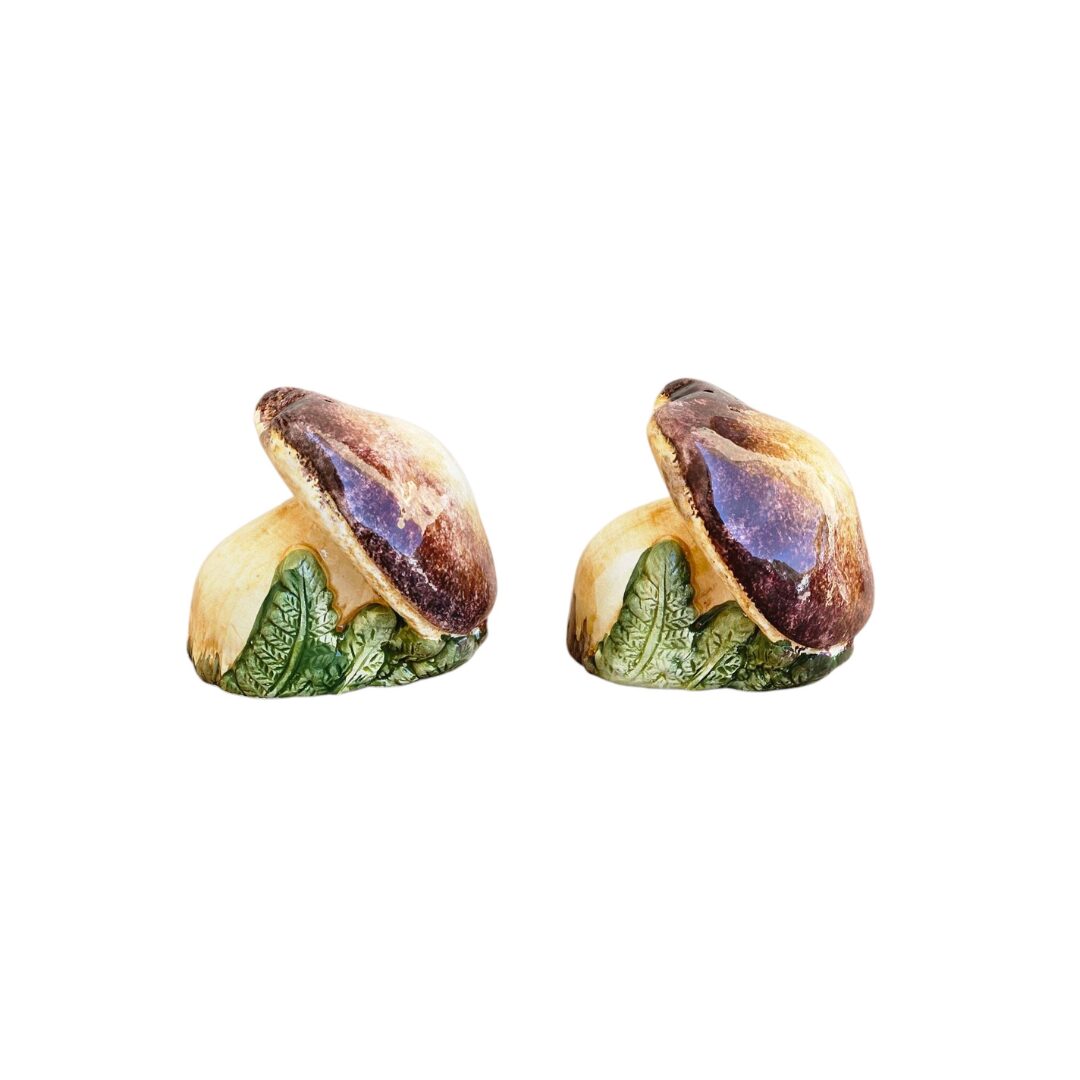 les-ottomans-salz-und-pfefferstreuer-pilze-keramik-handbemalt image 1