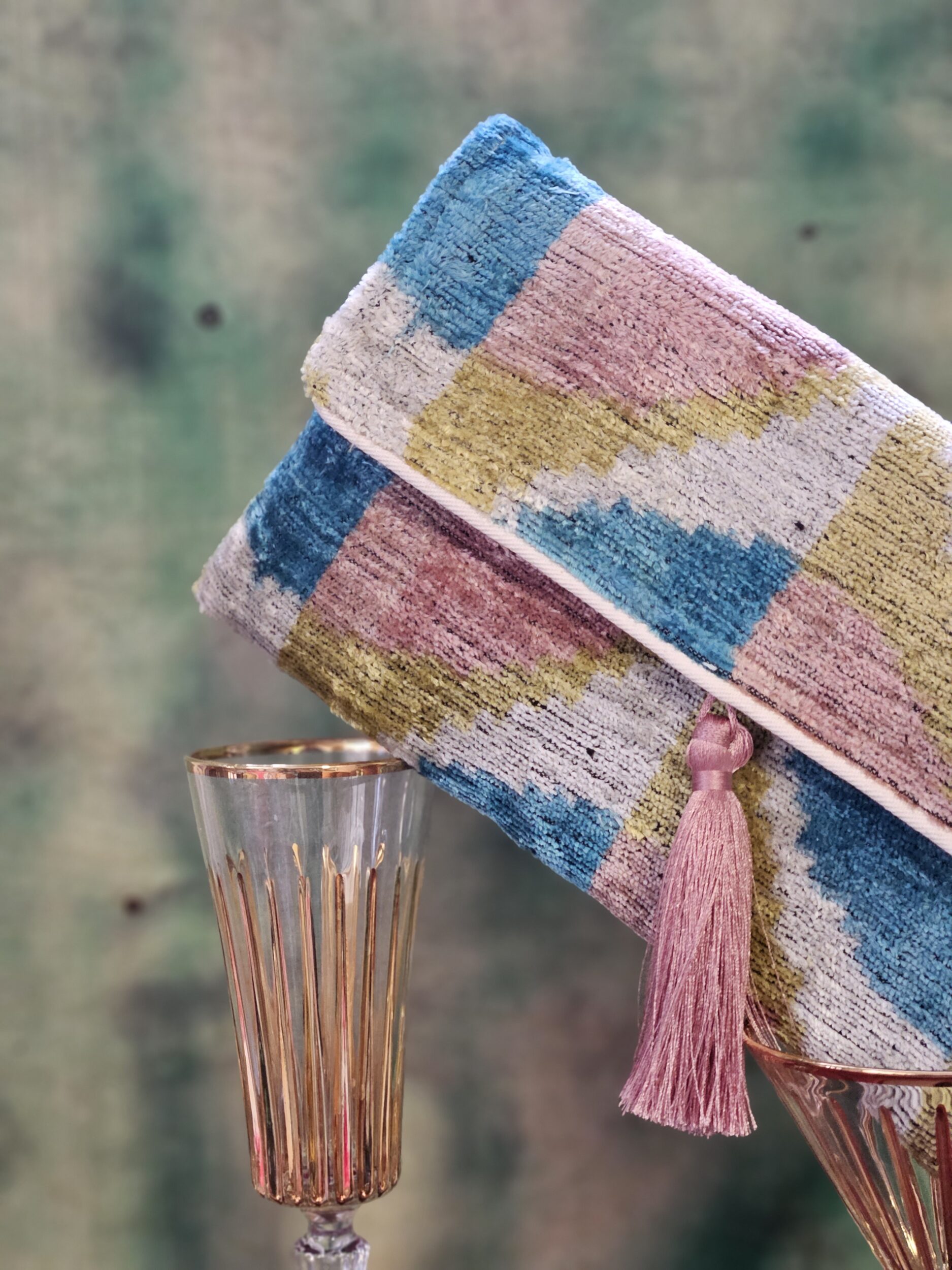 les-ottomans-pochette-200-clutch-seiden-samt-ikat image 2