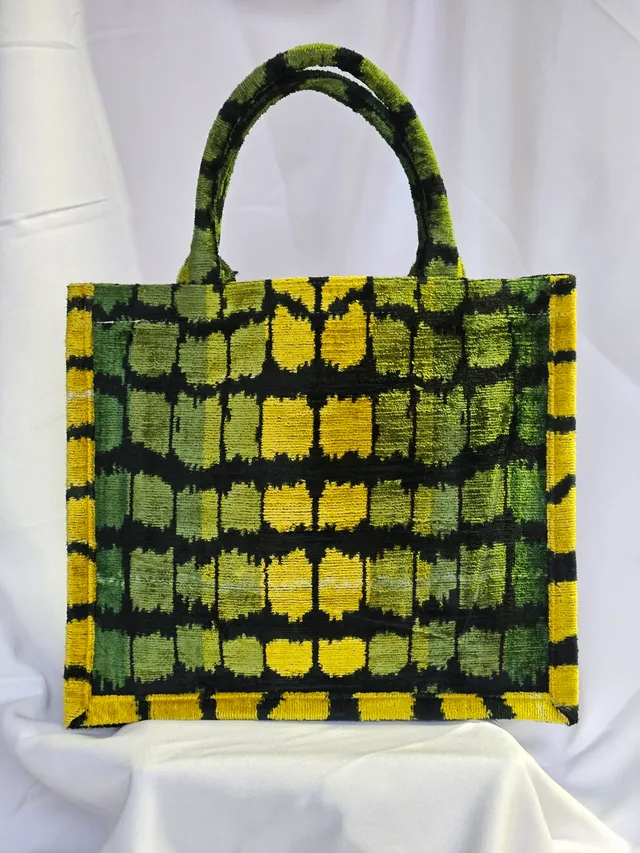les-ottomans-tote-gro-13-seidensamt-ikat-muster image 1