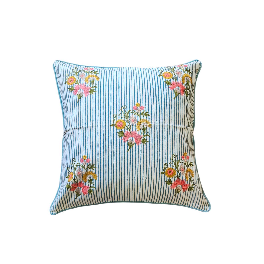 les-ottomans-kissenbezug-aus-baumwolle-handbedruckt-mit-blumenstickerei image 1