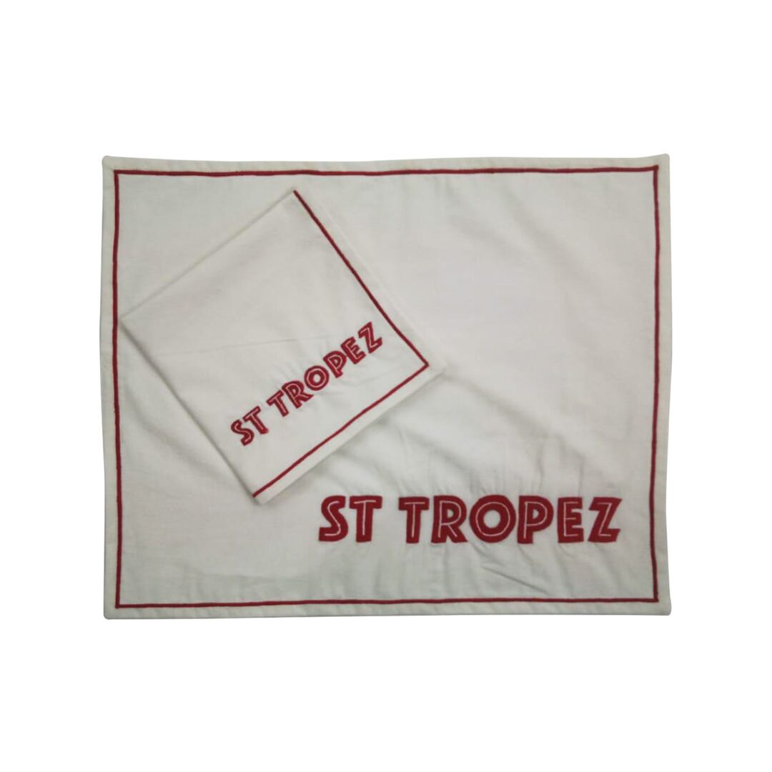 les-ottomans-st-tropez-platzset-serviette-baumwolle-bestickt-rot-auf-wei image 1