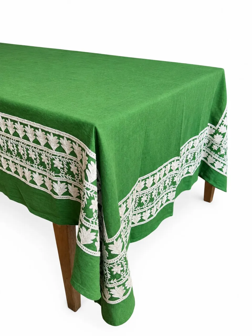 les-ottomans-ebt26-tischdecke-aus-baumwolle-bestickt image 1