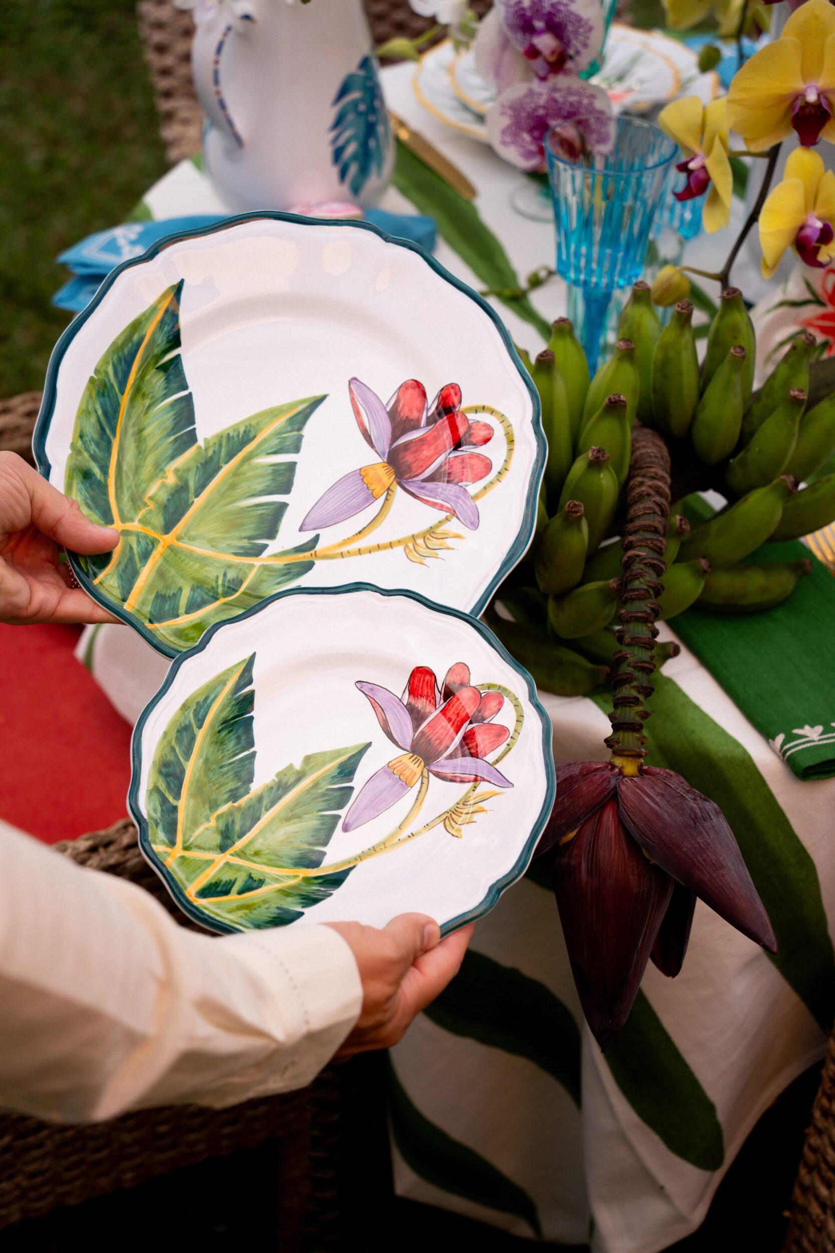 marcelo-antunes-x-les-ottomans-bor08-desserteller-keramik-orchideen image 3