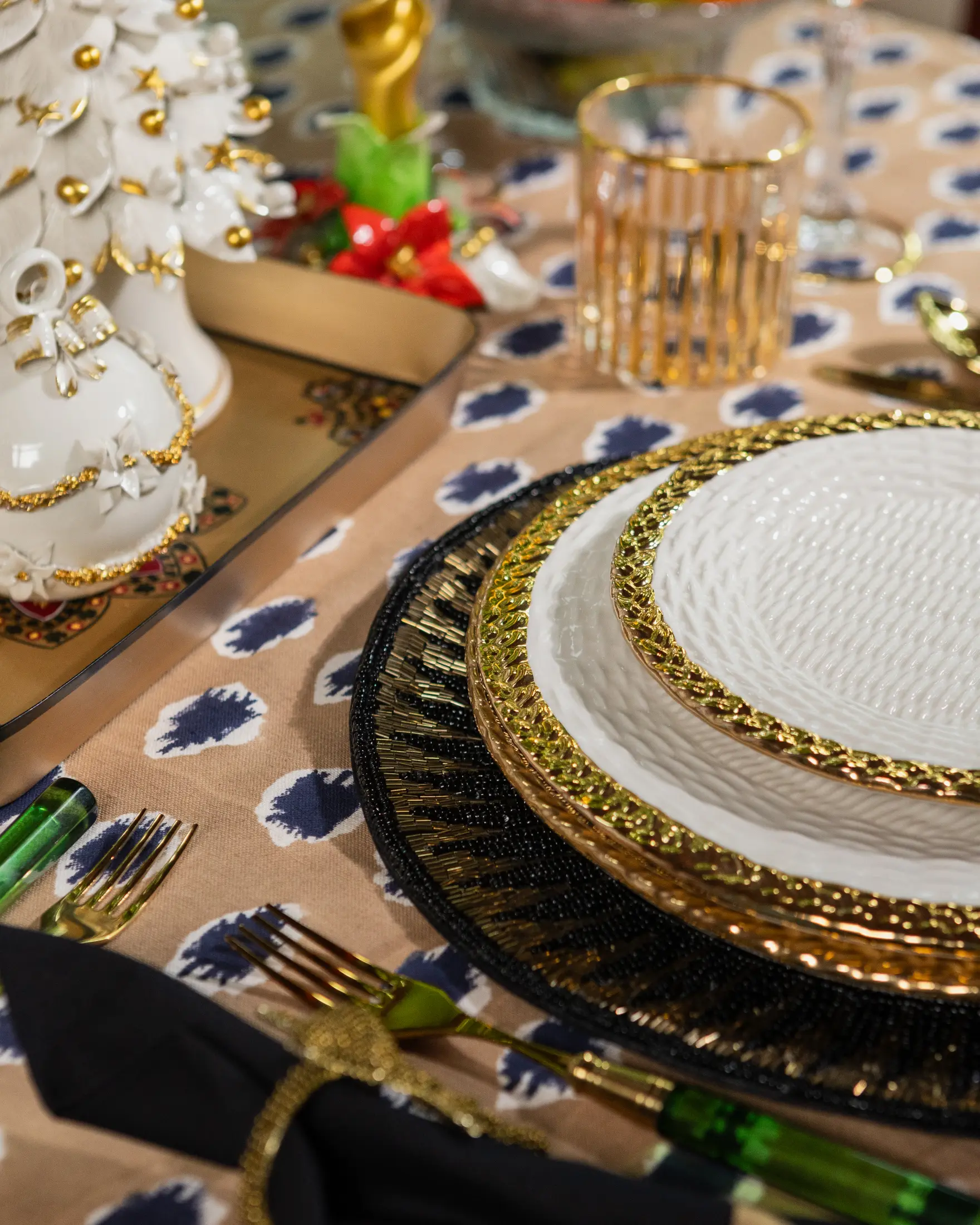 les-ottomans-platzset-mit-perlen-schwarz-gold image 2