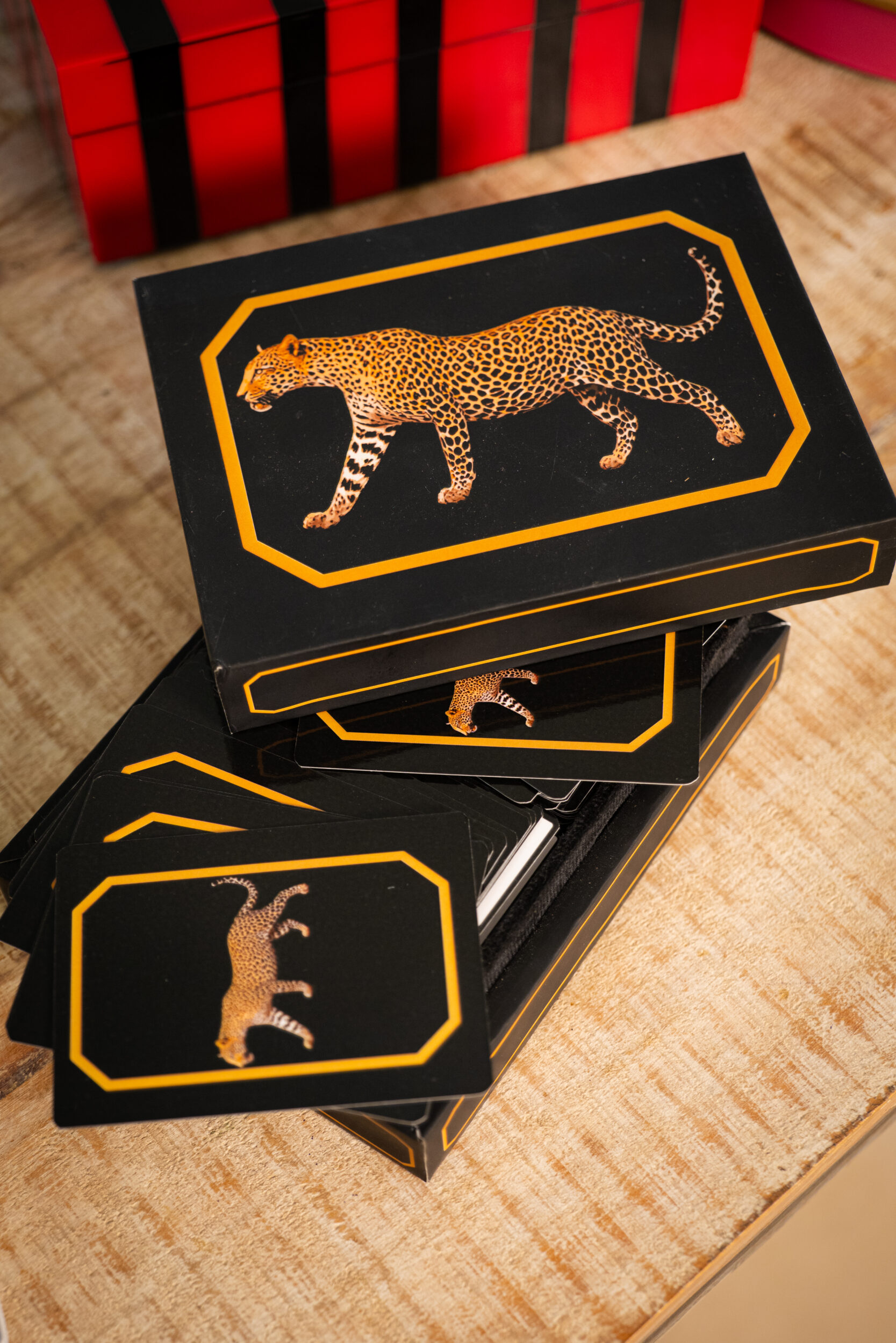les-ottomans-leopard-spielkarten-set-mit-box image 2