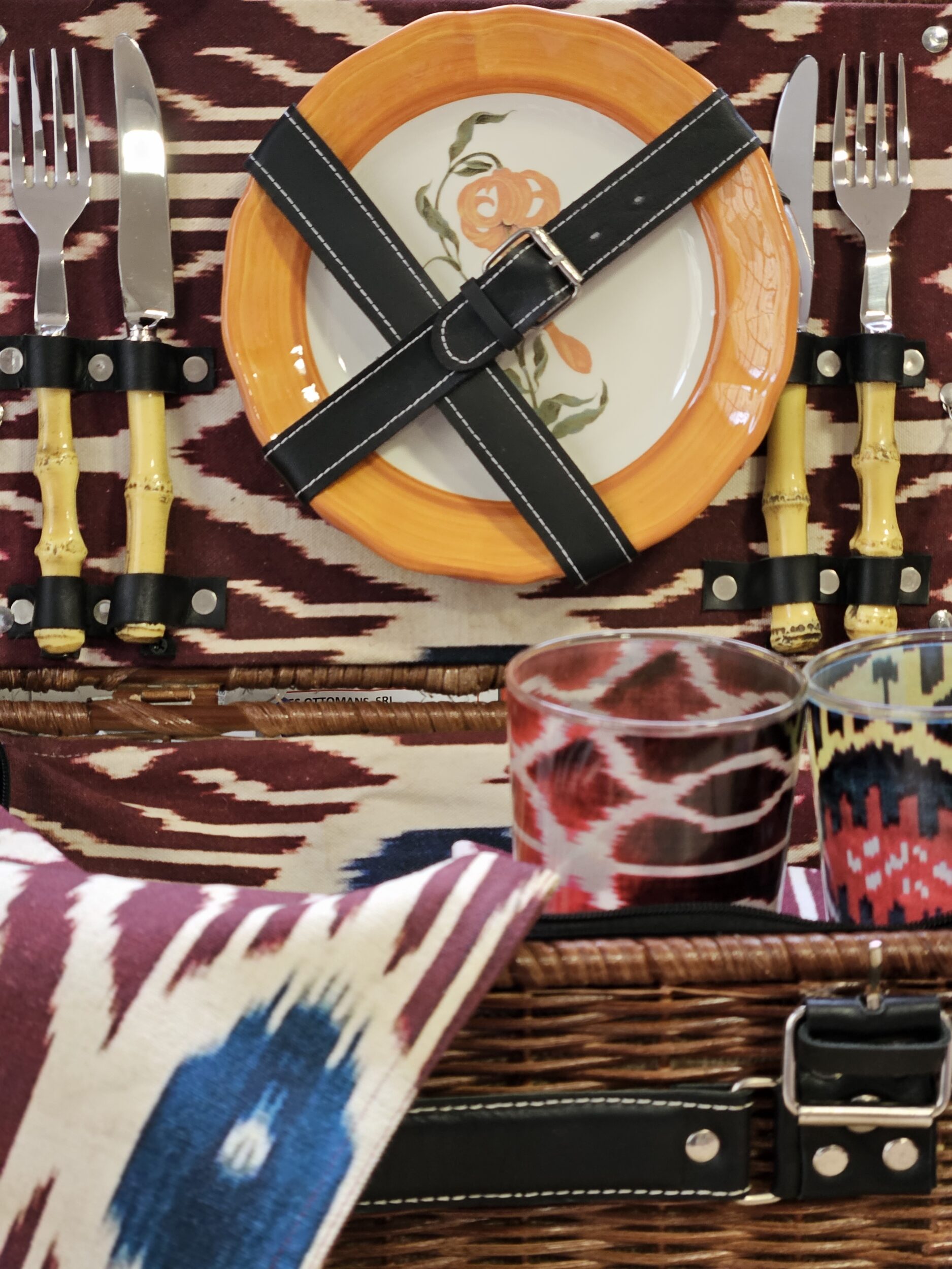 les-ottomans-ikat-picknick-set-botanic-teller-gl-ser-4-teilig image 2