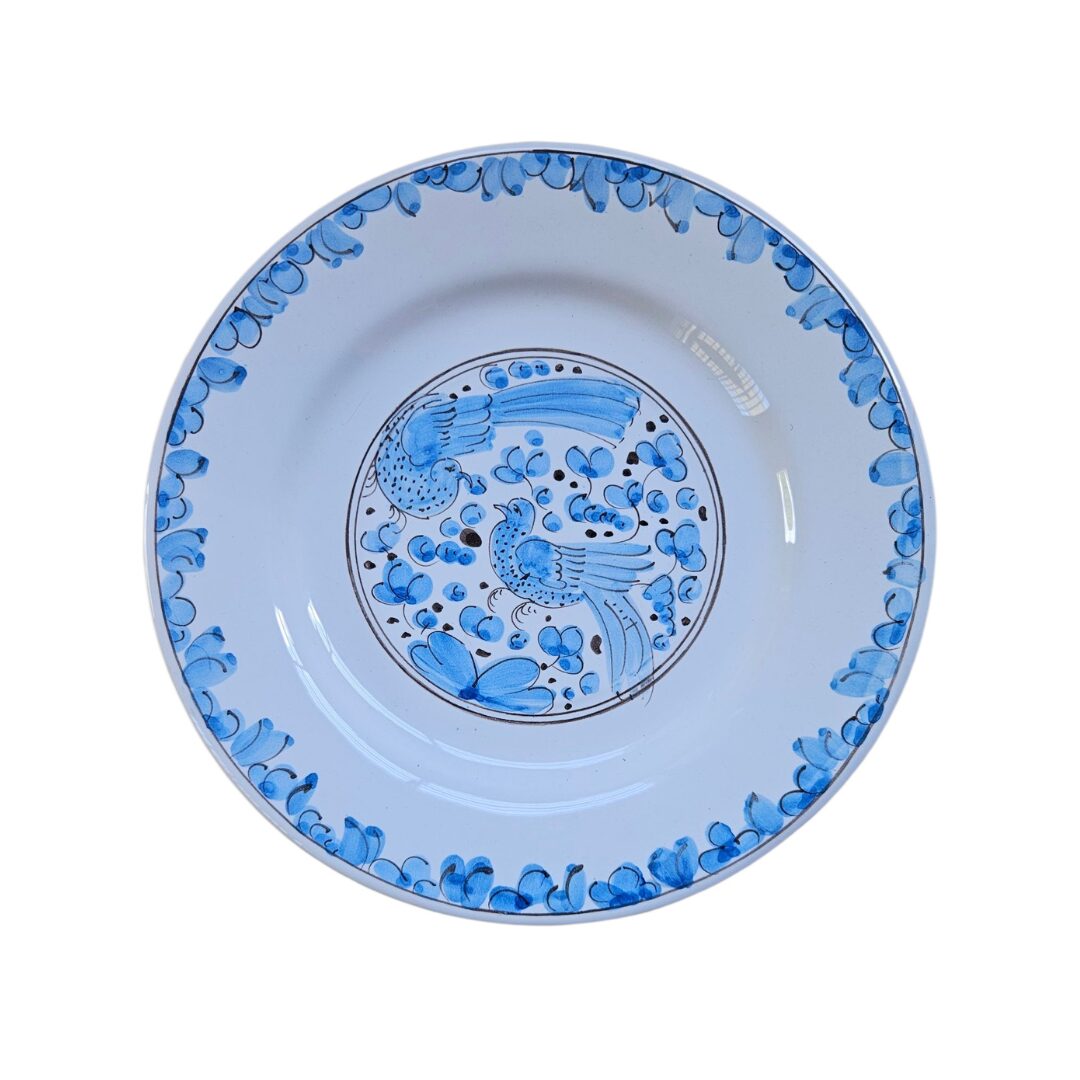 les-ottomans-blauer-vogel-flacher-keramikteller-handbemalt image 1