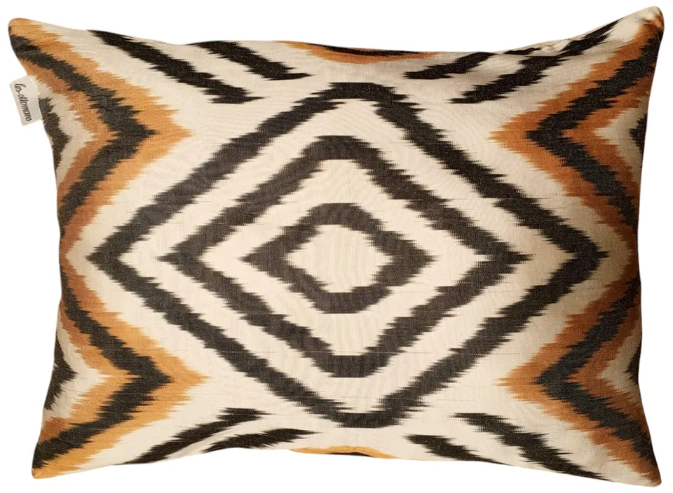 les-ottomans-s352-kissenbezug-seide-ikat-dekokissen image 1