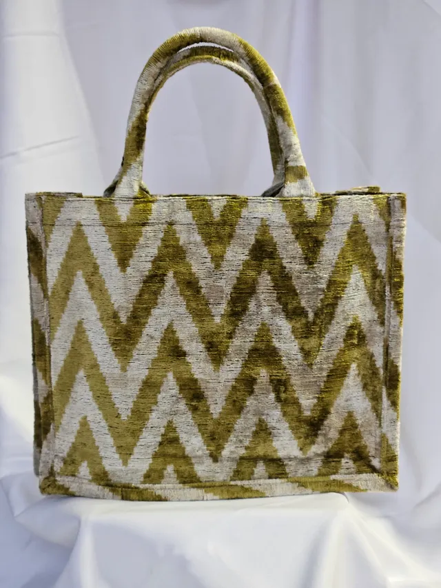 les-ottomans-borsa-tote-grande-10-tote-aus-seidensamt-mit-ikat-muster image 1
