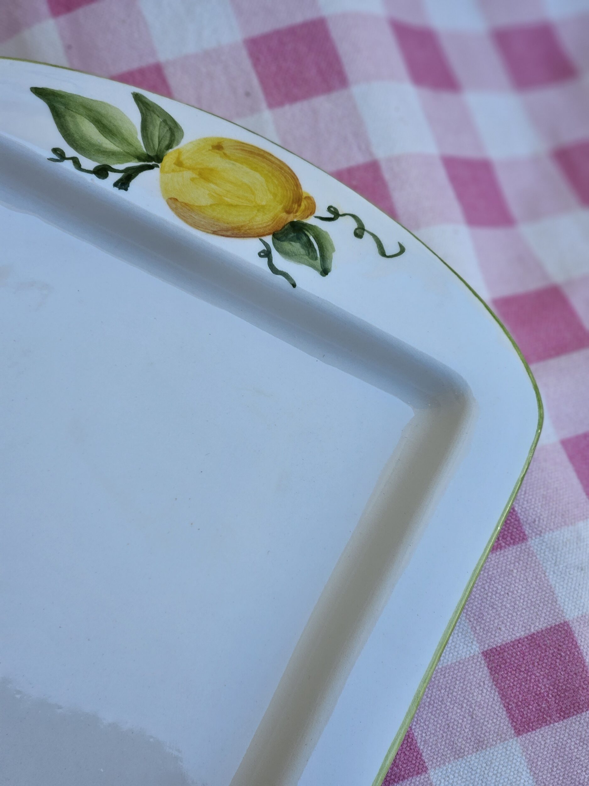 les-ottomans-limoni-serviertablett-aus-handbemalter-keramik image 2