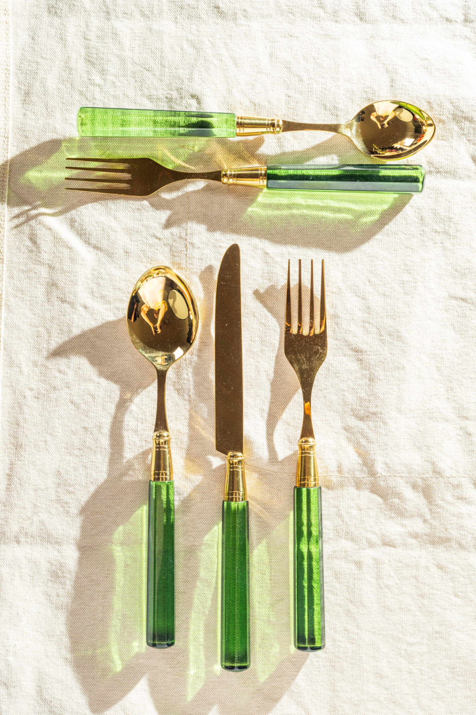 les-ottomans-emerald-besteckset-5-teilig-mit-farbgiff image 2